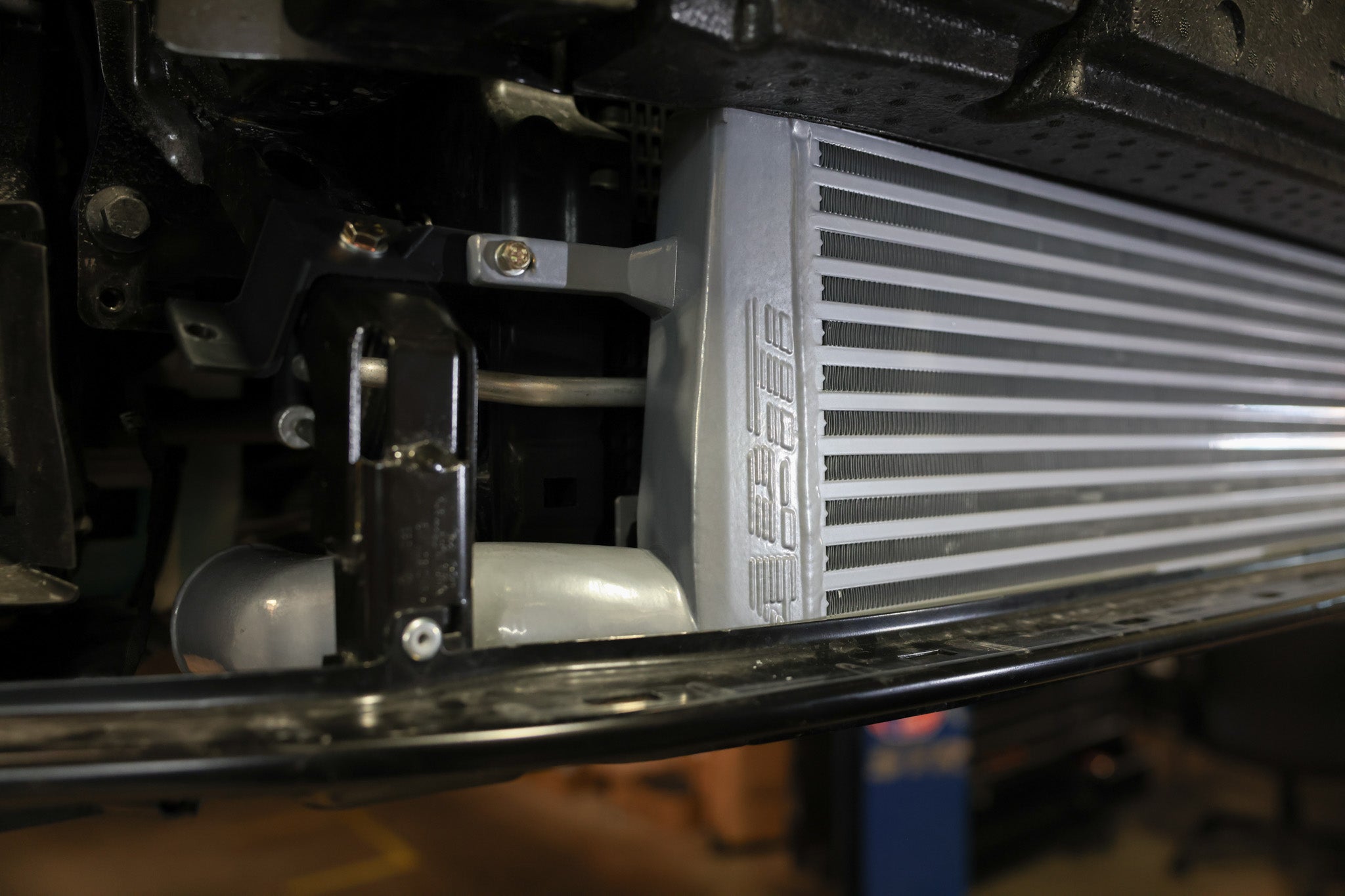 CENTRALNY INTERCOOLER VW GOLF GTI / R MK8